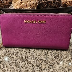Michael Kors Purple Jet Set Large Zip Around Wallet